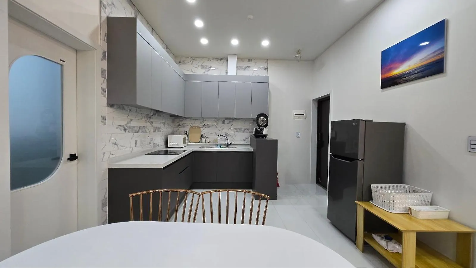 A Bridge House 5-B Hotel Incheon South Korea